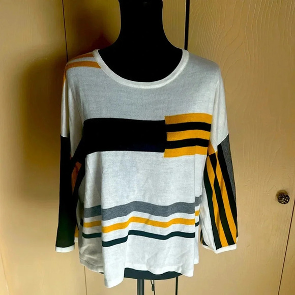 Striped cropped sweater.  Pittsburgh Steeler colors. - Picture 1 of 4